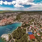 Gorgeous In Krk With Wifi Apartmán *