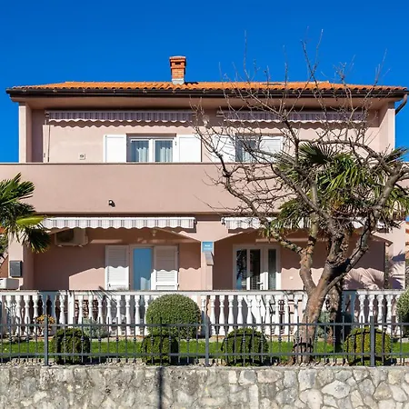 Cozy In Krk With Wifi *