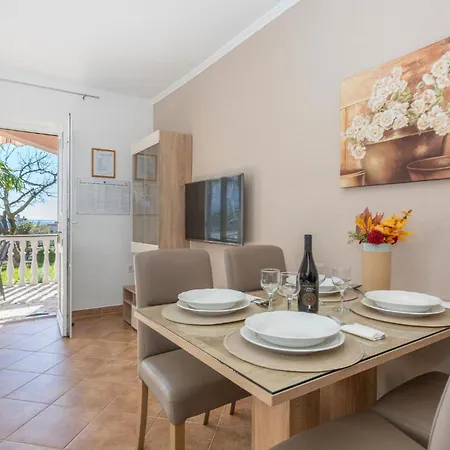 Cozy In Krk With Wifi Apartament