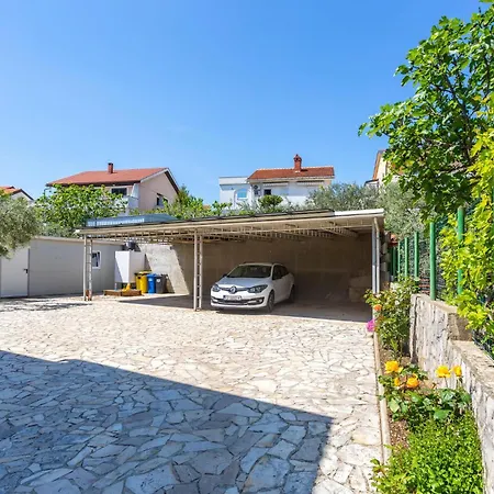 Gorgeous In Krk With Wifi Apartmán *