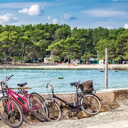 Apartman Cozy In Krk With Wifi *