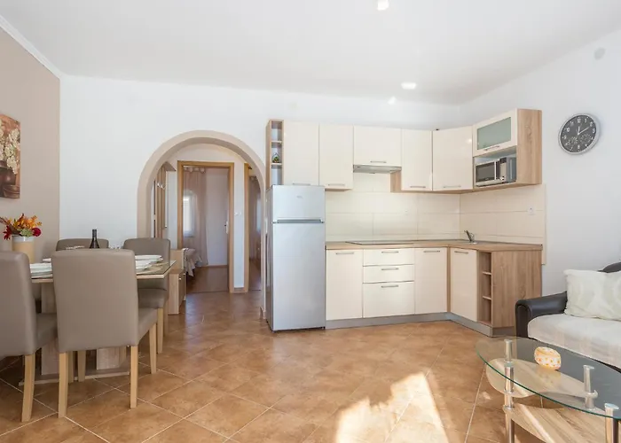 Cozy In Krk With Wifi Apartman *